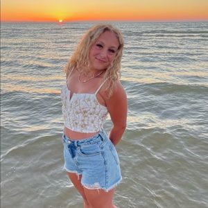 Meet your Posher, Hanna